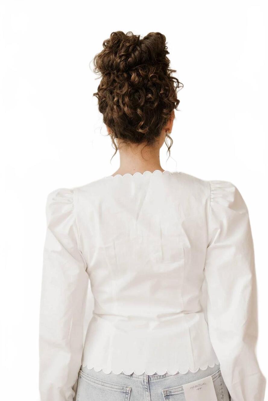 NEW MABLE daisy scalloped top in off-white - Picture 4 of 5